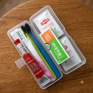 AR 초극세모 칫솔 2개+쿨맥스민트 치약+2080가글+치실2개+마데카솔연고 8g+애경 랩신 손소독티슈+휴대용케이스 AR 초극세모 칫솔 2개+쿨맥스민트 치약+2080가글+치실2개+마데카솔연고 8g+애경 랩신 손소독티슈+휴대용케이스